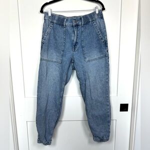 GAP High Rise Denim Girlfriend Utility Joggers Size Medium